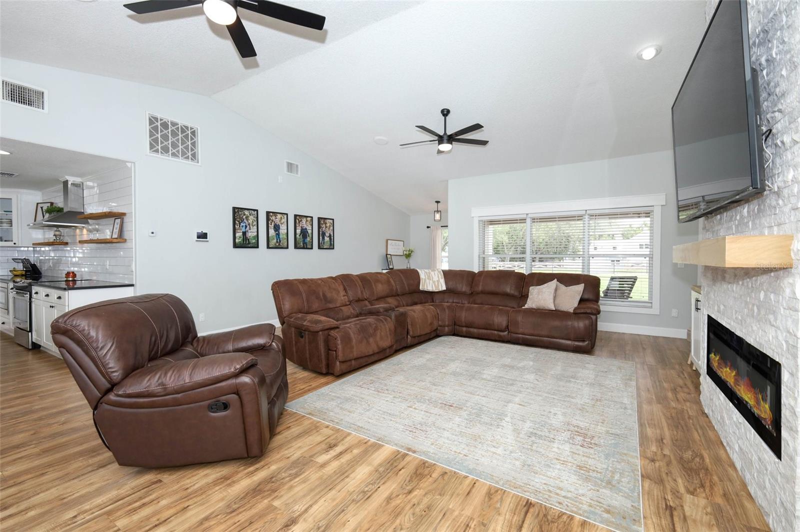 Image 8 of 55 For 8750 Bradley Circle