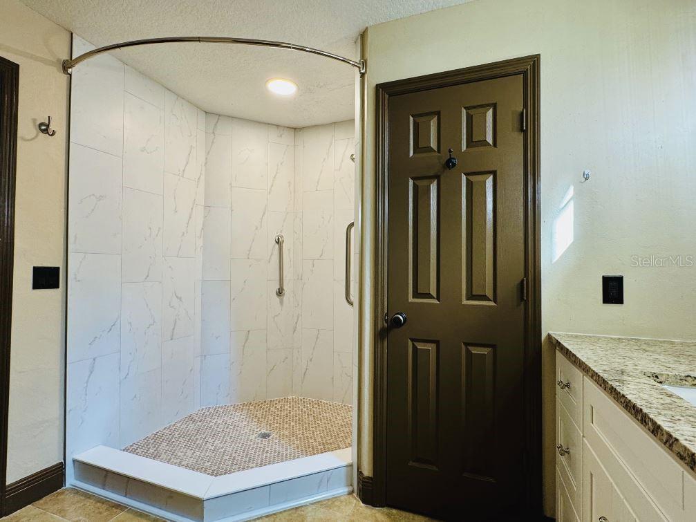 Image 16 of 20 For 1556 Farrindon Circle 1556