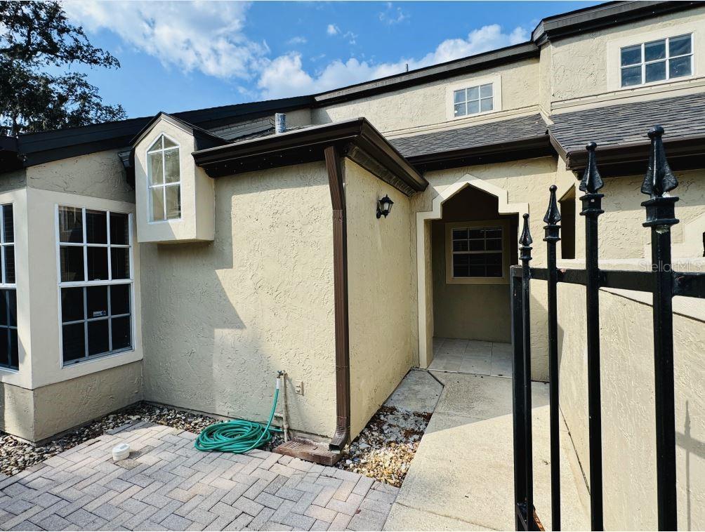 Image 2 of 20 For 1556 Farrindon Circle 1556
