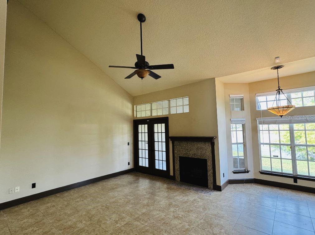 Image 5 of 20 For 1556 Farrindon Circle 1556
