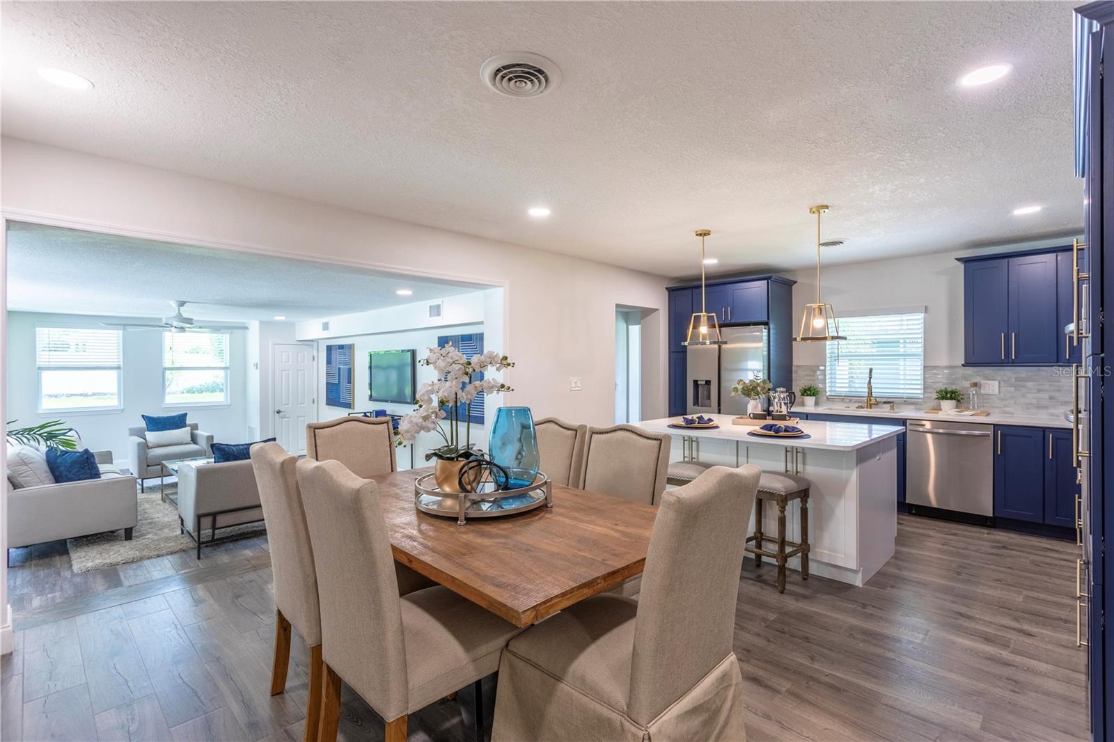 Image 5 of 16 For 905 Marabon Avenue