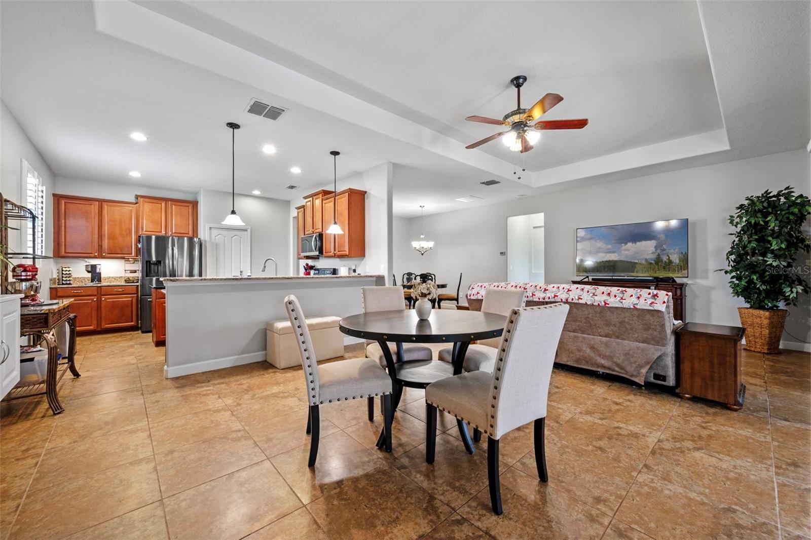 Image 6 of 30 For 4016 Serena Lane