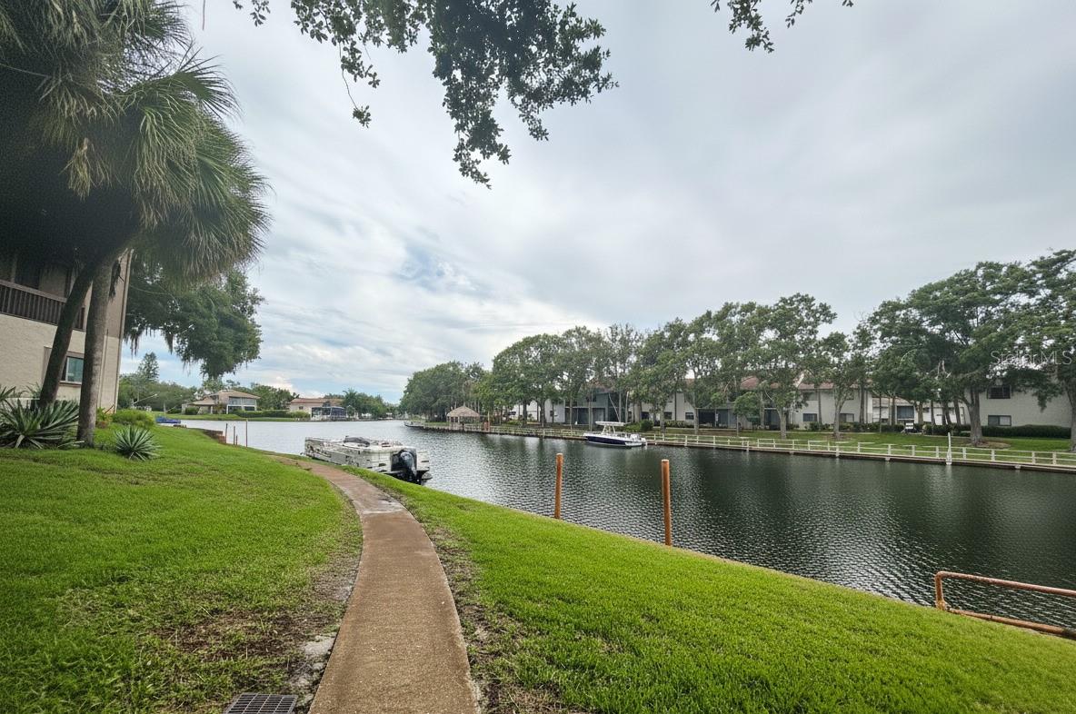 Image 3 of 17 For 6308 Newtown Circle 8a3