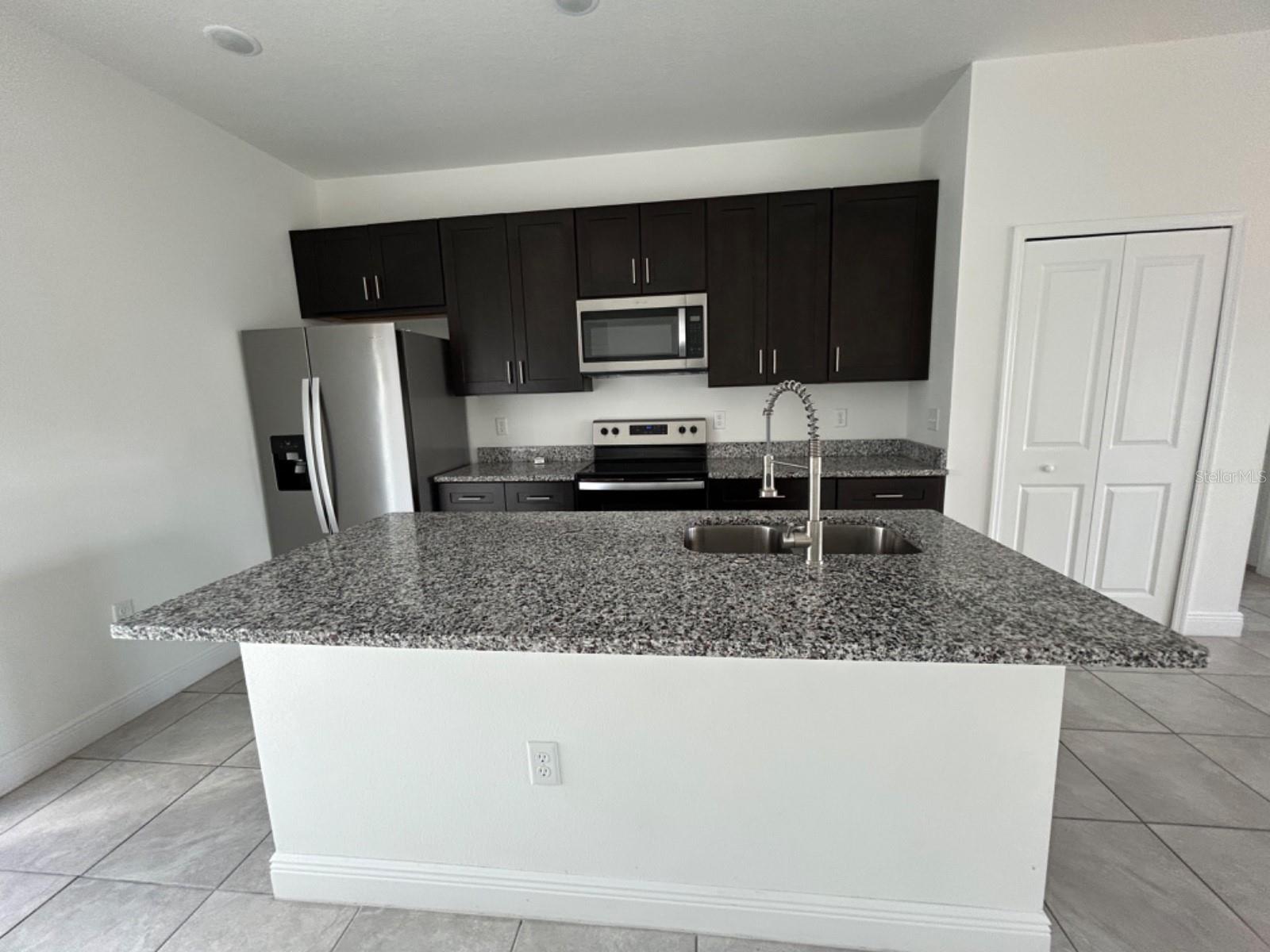 Image 3 of 12 For 449 Marion Oaks Lane