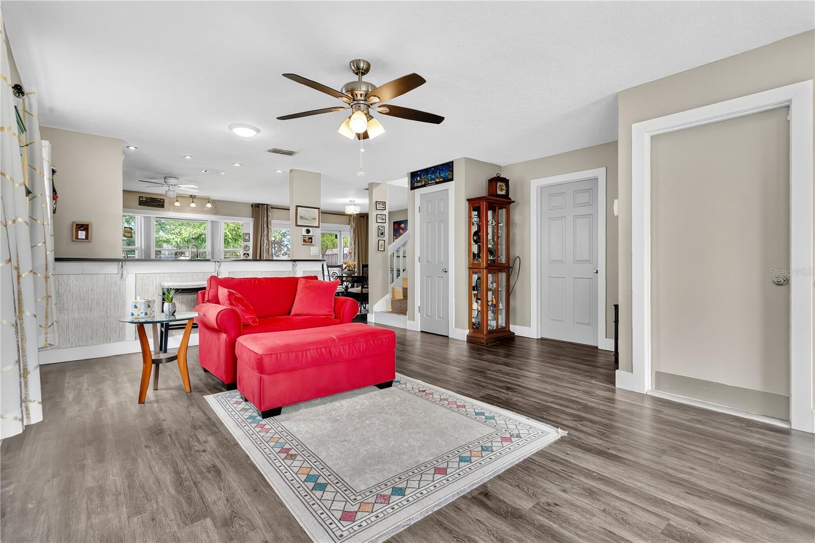 Image 4 of 35 For 706 Cave Hollow Lane