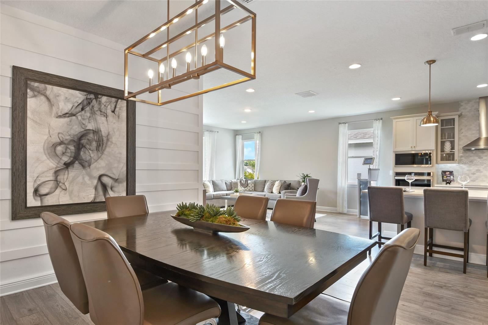 Image 11 of 38 For 4417 Lions Gate Avenue