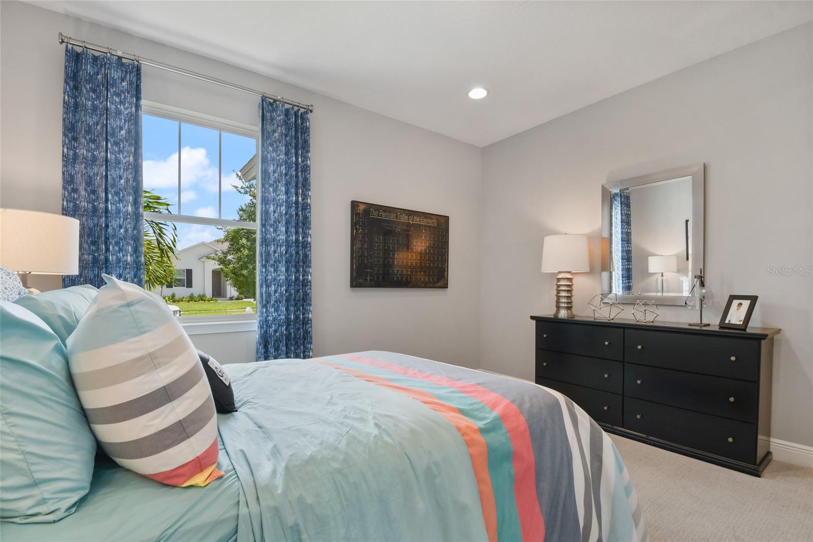 Image 21 of 38 For 4417 Lions Gate Avenue