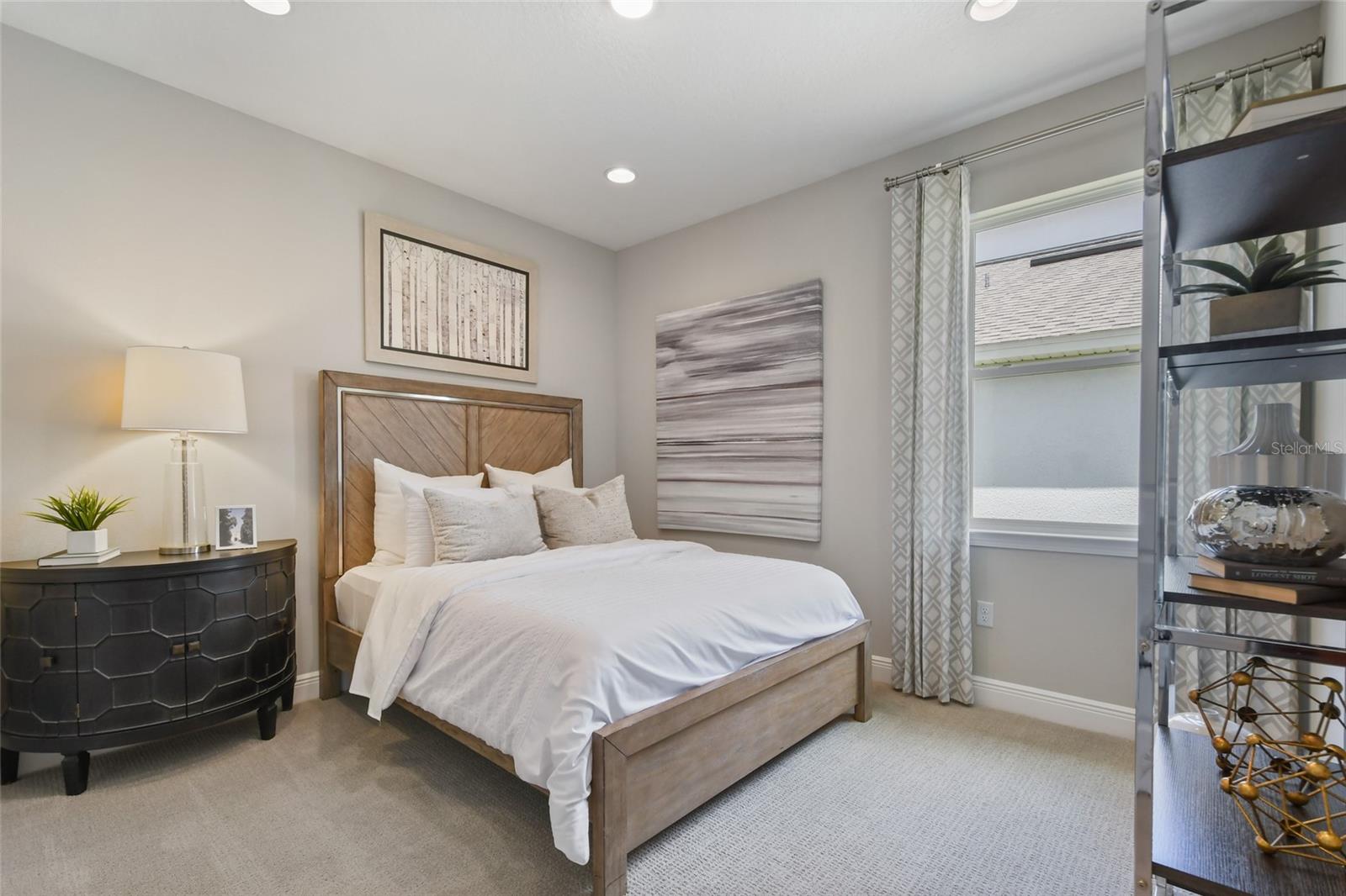 Image 23 of 38 For 4417 Lions Gate Avenue