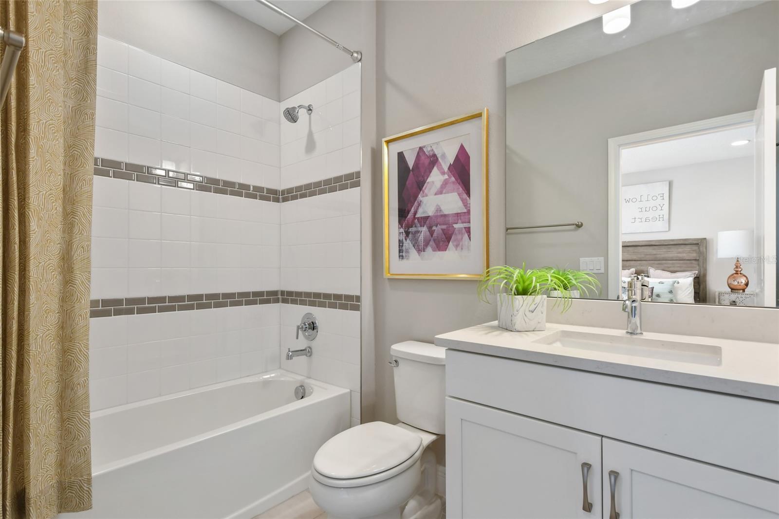 Image 30 of 38 For 4417 Lions Gate Avenue