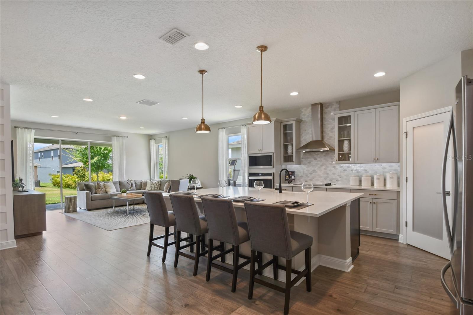 Image 4 of 38 For 4417 Lions Gate Avenue