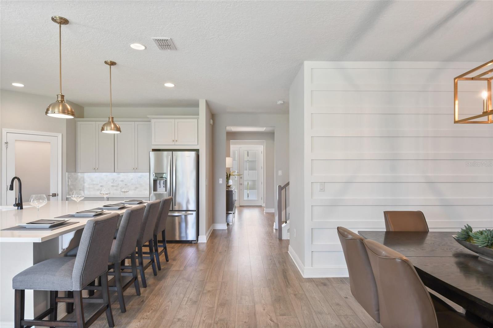 Image 5 of 38 For 4417 Lions Gate Avenue