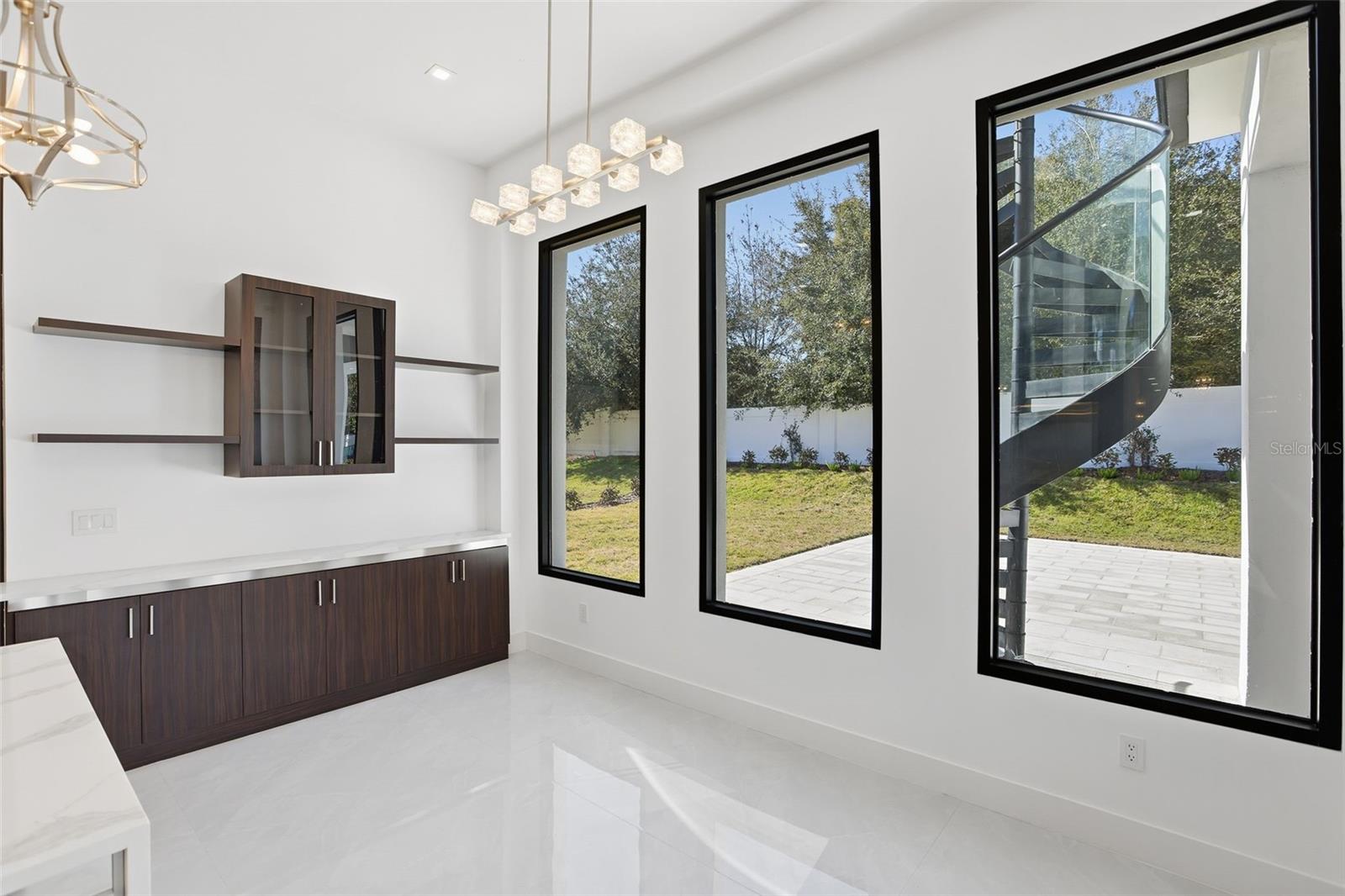 Image 18 of 73 For 1009 Down Reserve Court