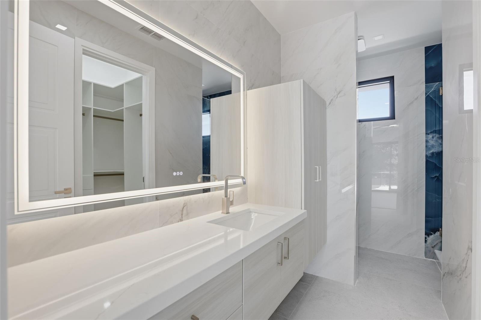 Image 34 of 73 For 1009 Down Reserve Court