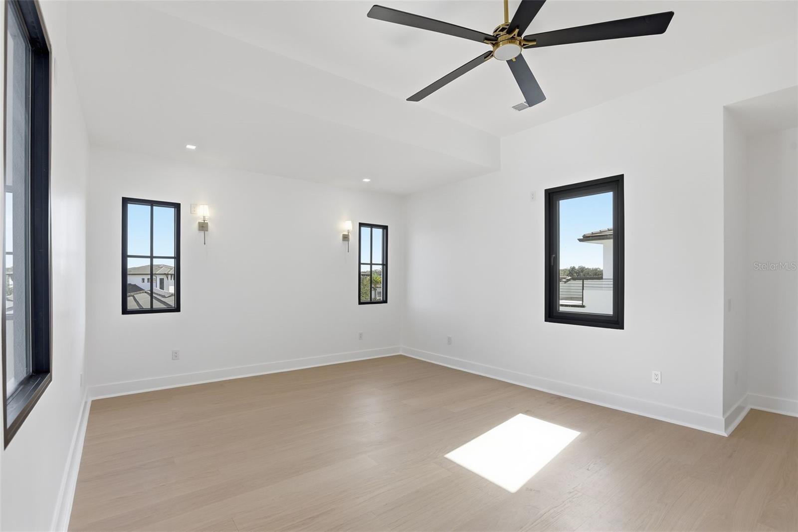 Image 38 of 73 For 1009 Down Reserve Court