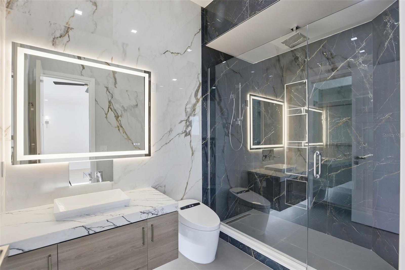 Image 39 of 73 For 1009 Down Reserve Court