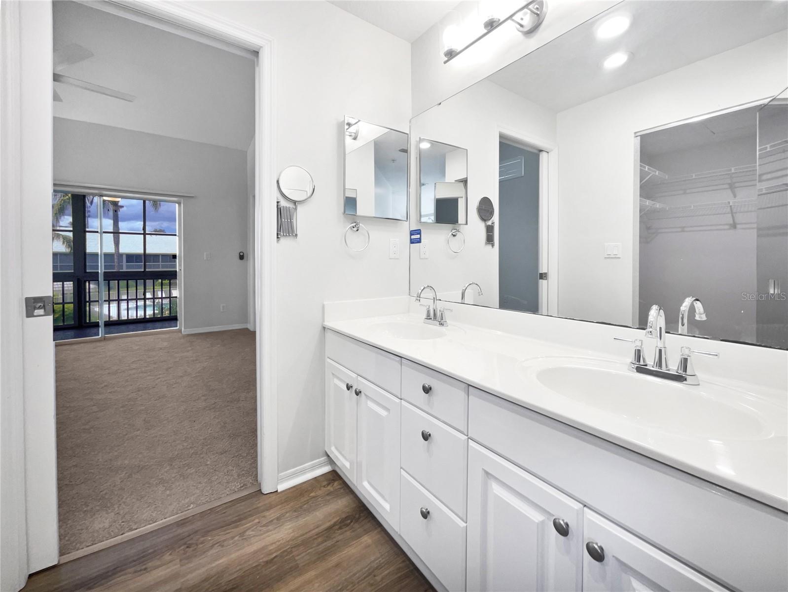 Image 24 of 29 For 6629 Pineview Terrace 5-201