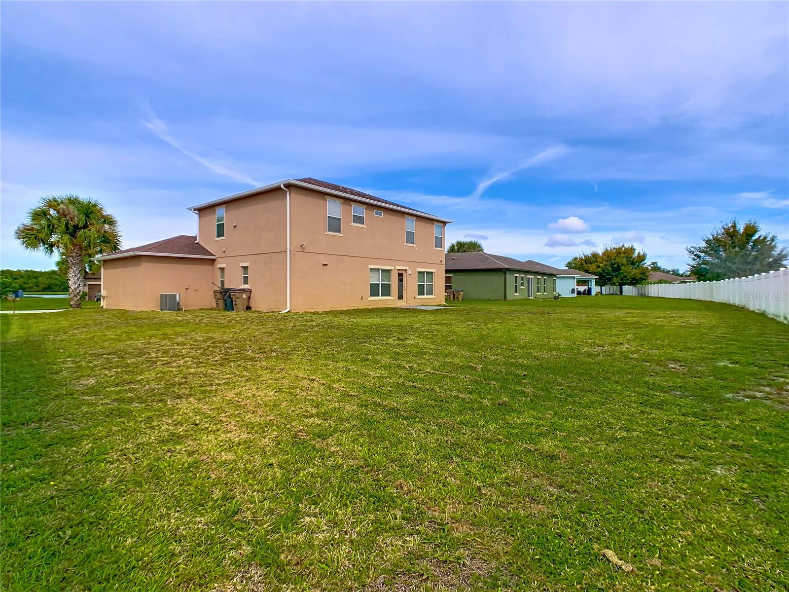Image 32 of 47 For 4067 Marina Isle Drive