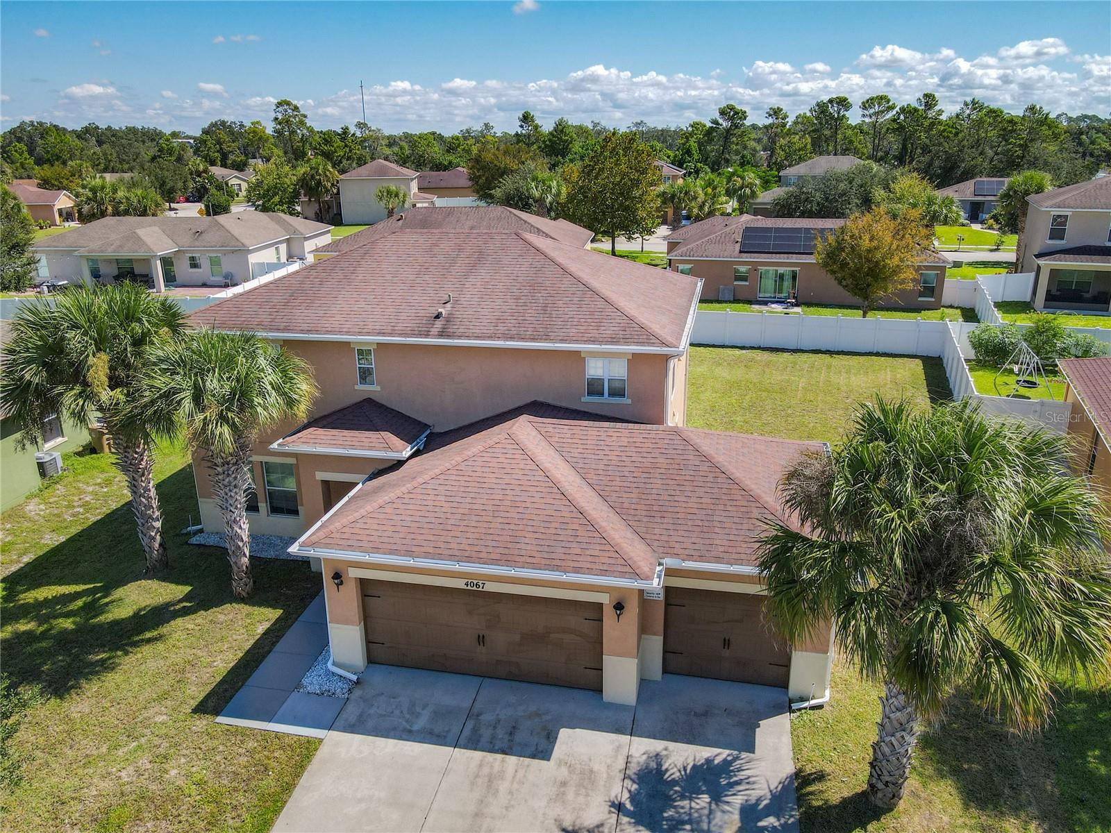 Image 4 of 47 For 4067 Marina Isle Drive