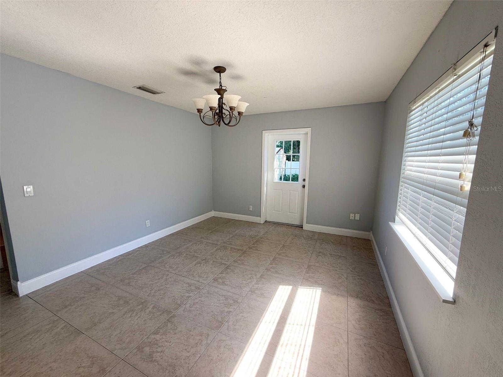 Image 4 of 9 For 2325 Douglas Thomas Court