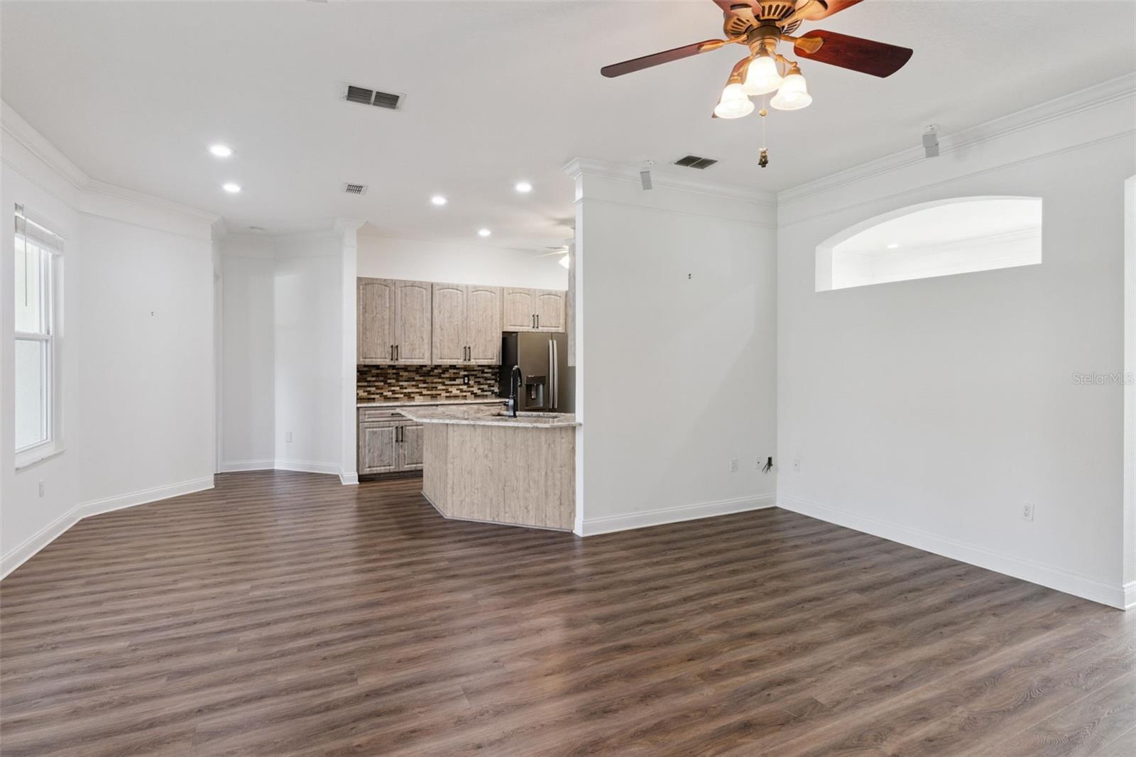 Image 14 of 57 For 421 Osprey Landing Drive