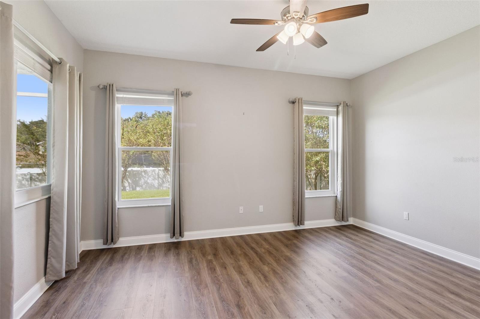 Image 21 of 57 For 421 Osprey Landing Drive