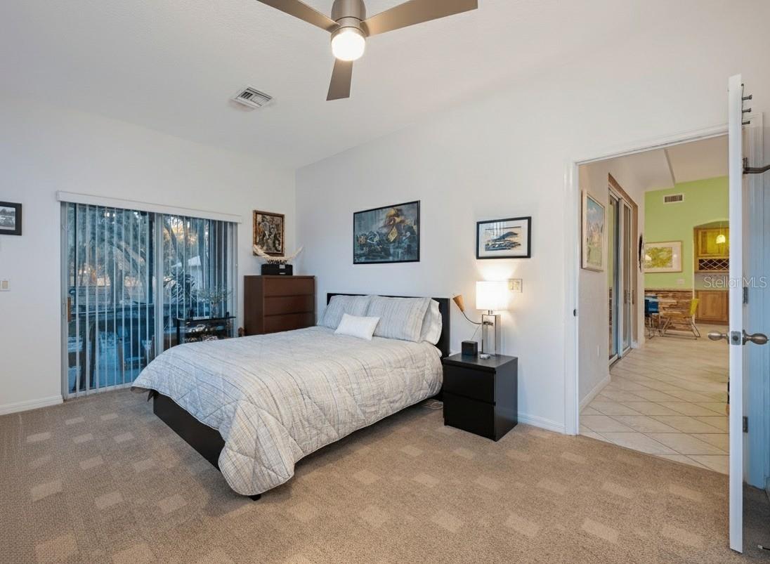 Image 20 of 37 For 331 Lake Lenelle Drive