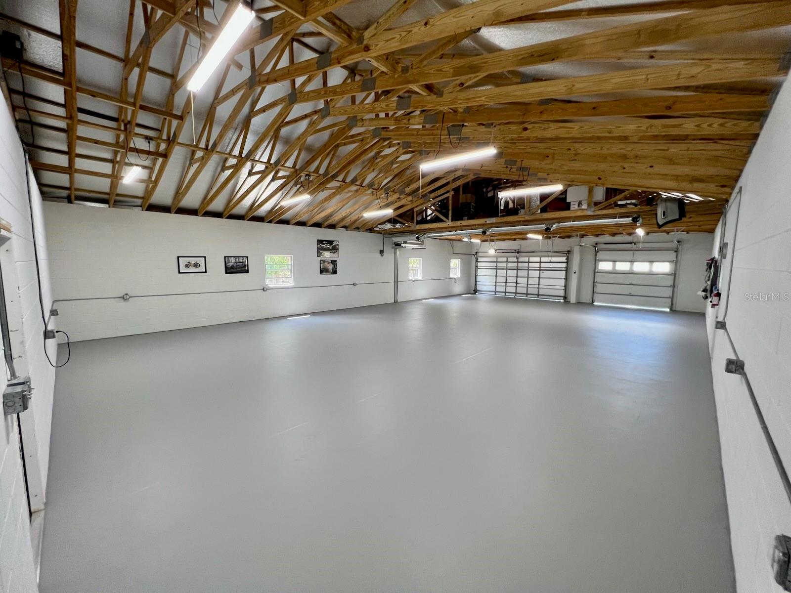 Image 3 of 37 For 331 Lake Lenelle Drive