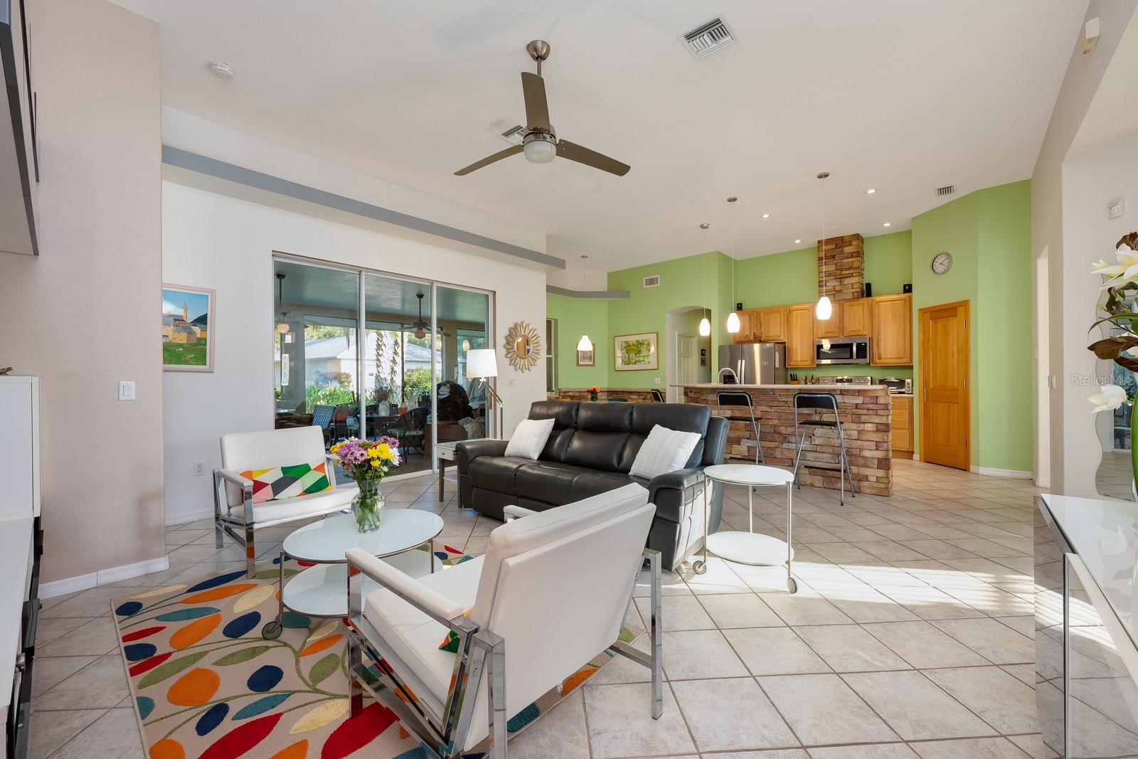 Image 8 of 37 For 331 Lake Lenelle Drive