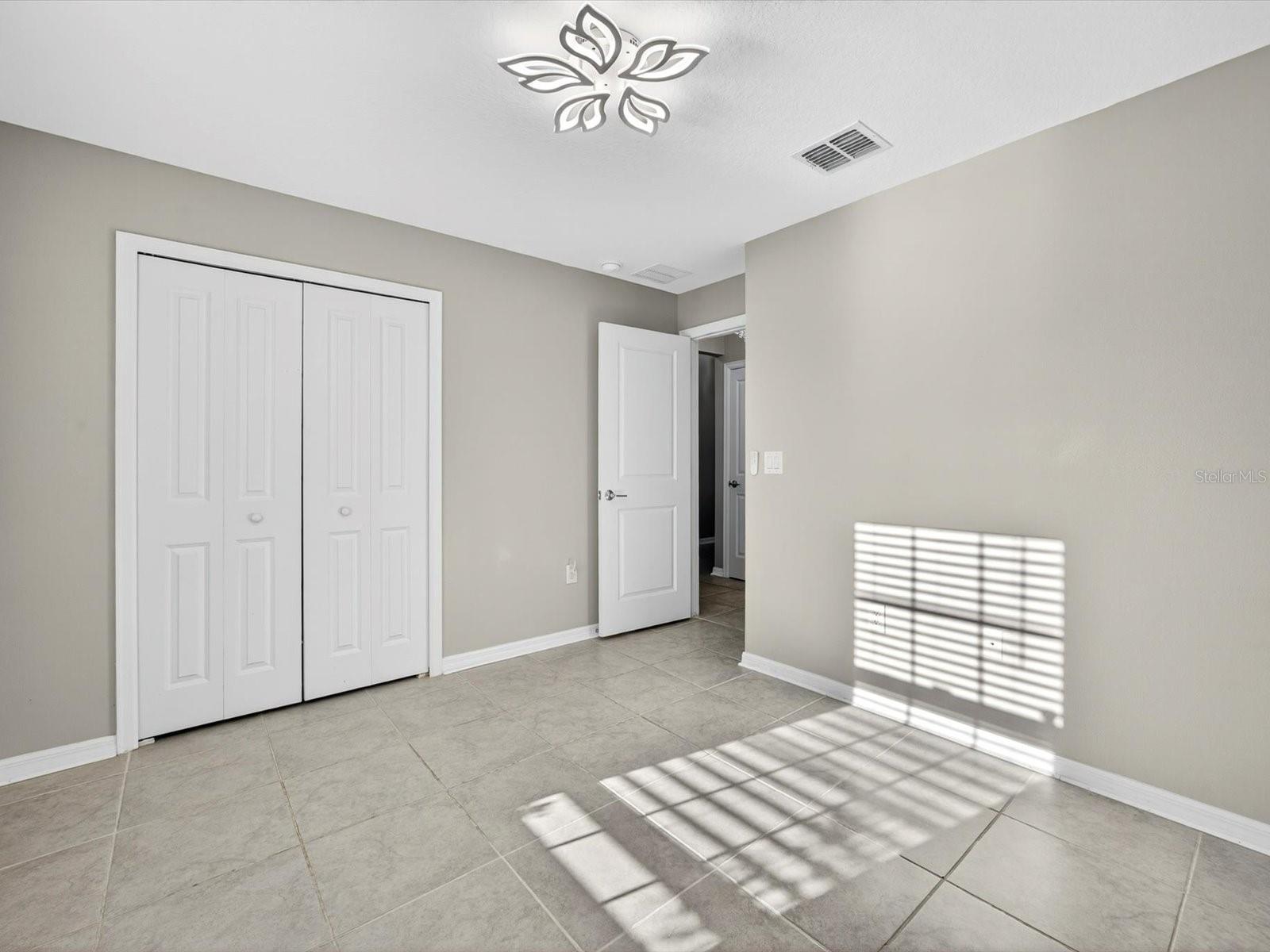 Image 15 of 30 For 1450 Lassen Street