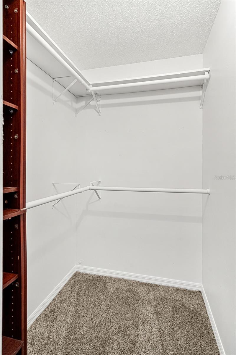 Image 14 of 23 For 724 Edgewater Drive