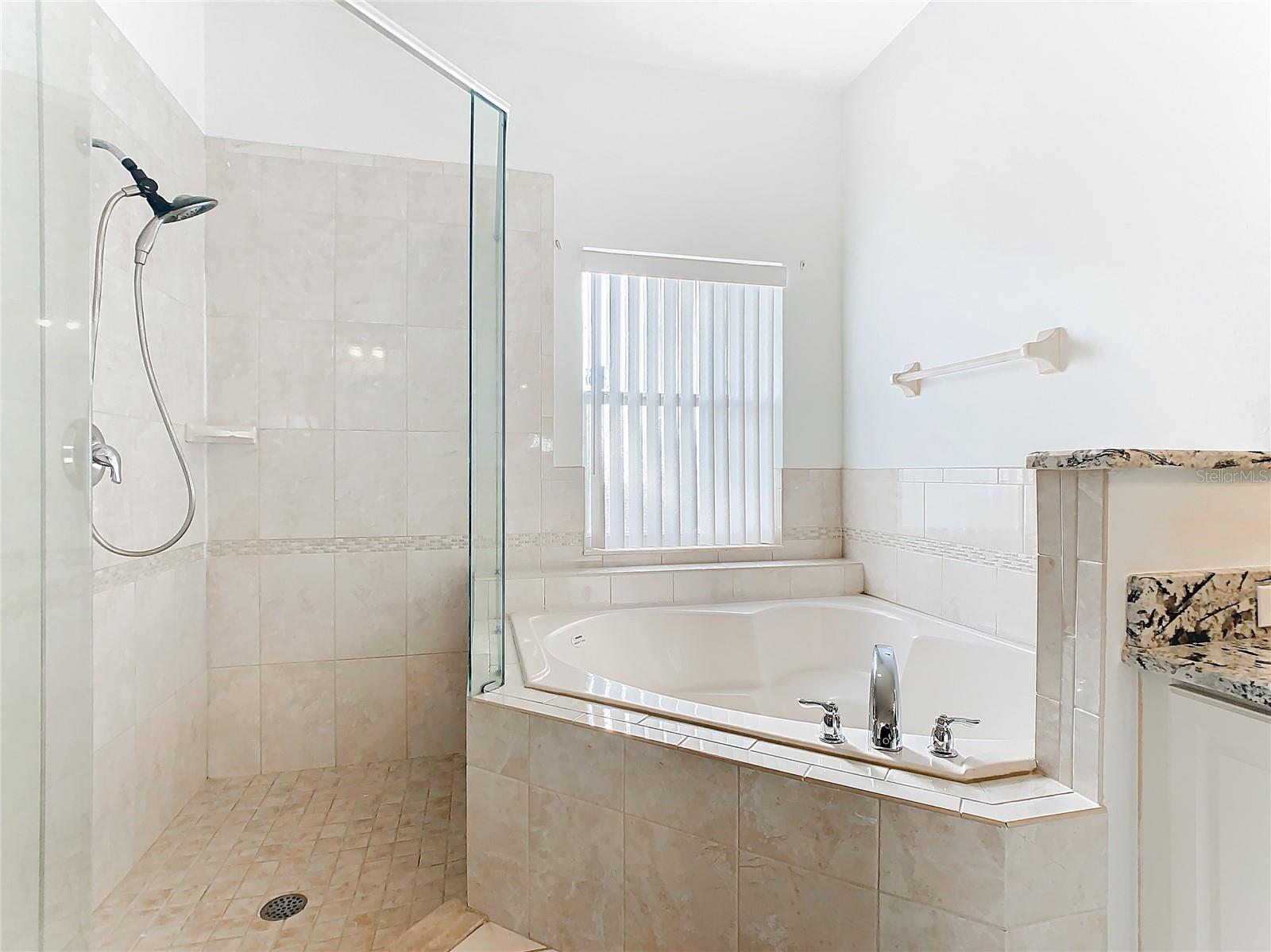 Image 38 of 79 For 3623 Weatherfield Drive