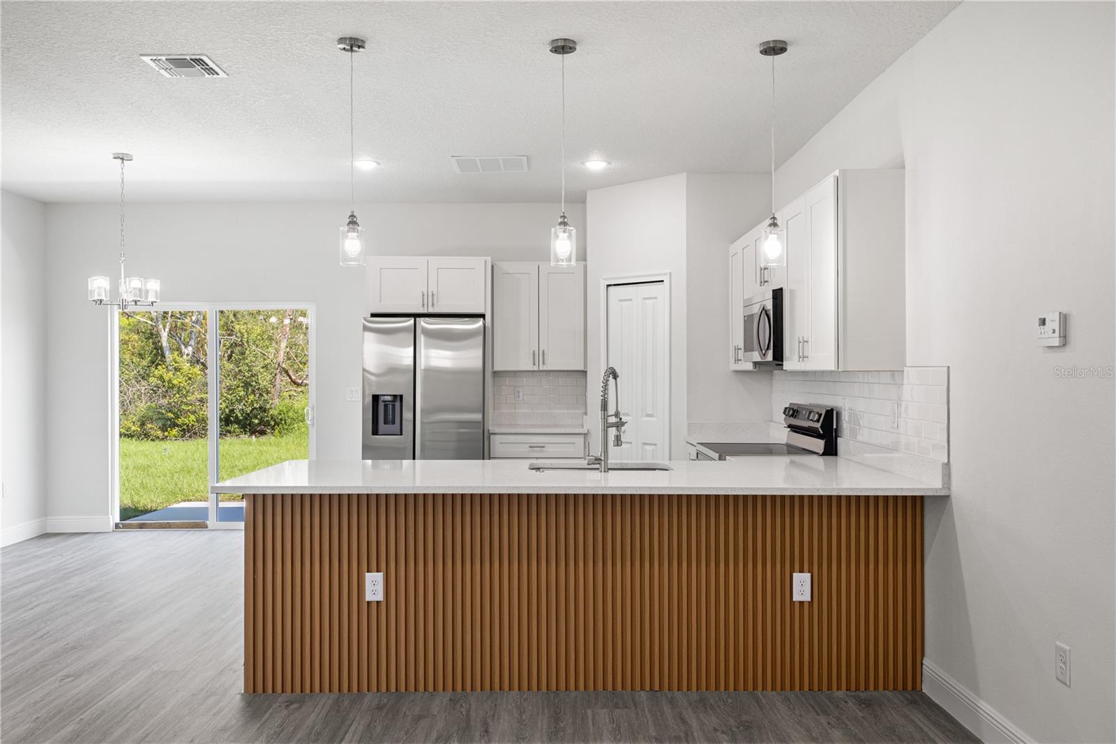 Image 11 of 38 For 3571 129th Street