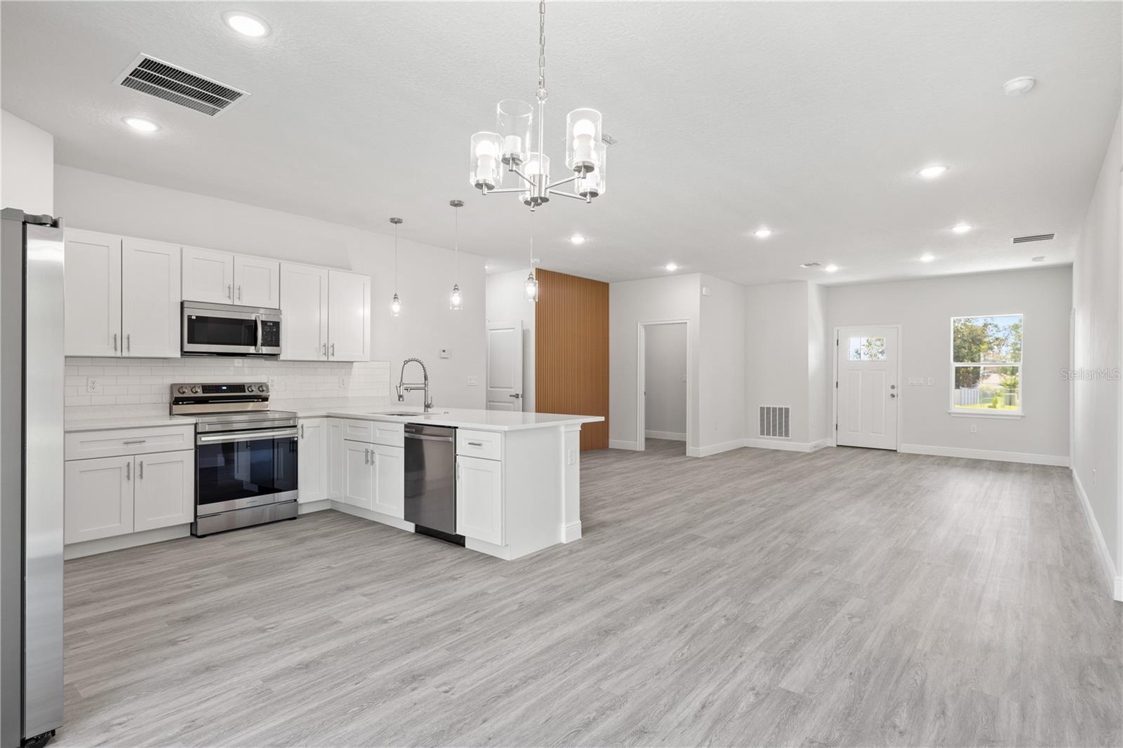 Image 12 of 38 For 3571 129th Street