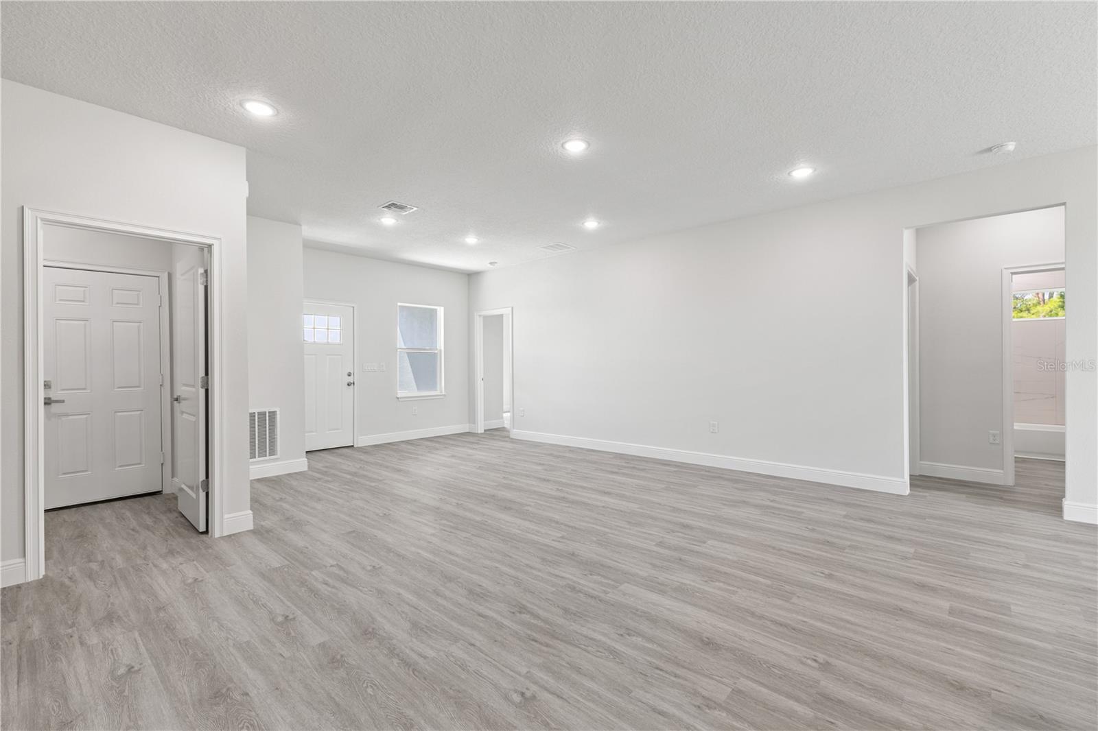 Image 16 of 38 For 3571 129th Street