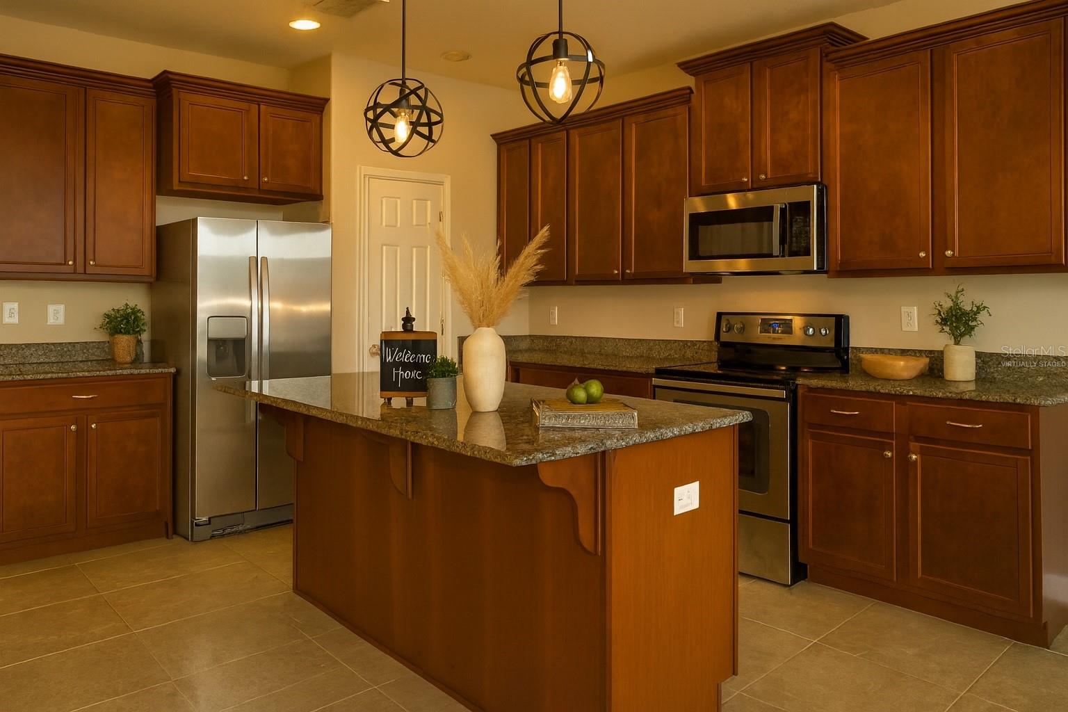 Image 3 of 43 For 3013 Jardin Street