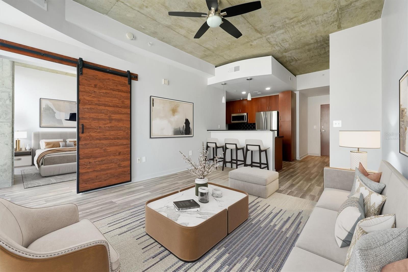Image 4 of 58 For 155 Court Avenue 1604