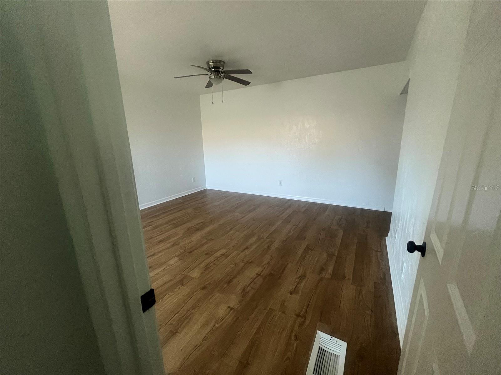 Image 10 of 17 For 1607 Jacobs Road