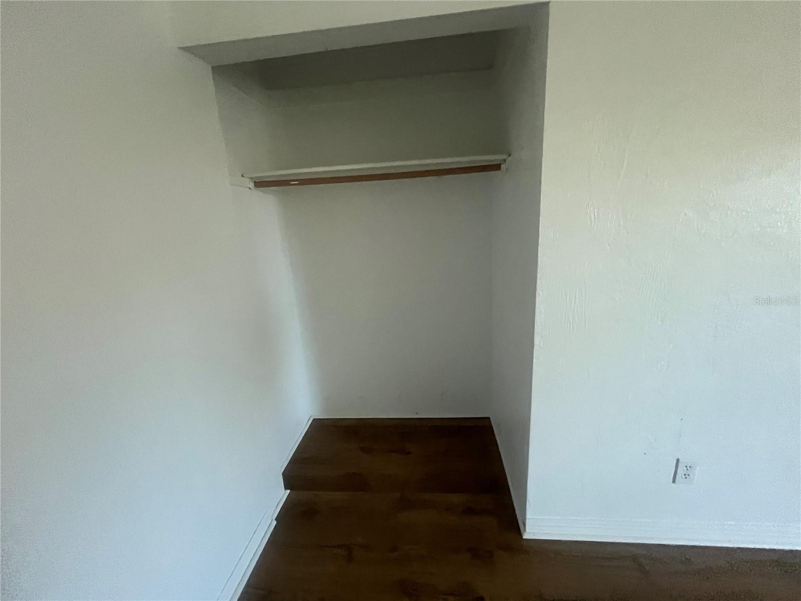 Image 12 of 17 For 1607 Jacobs Road