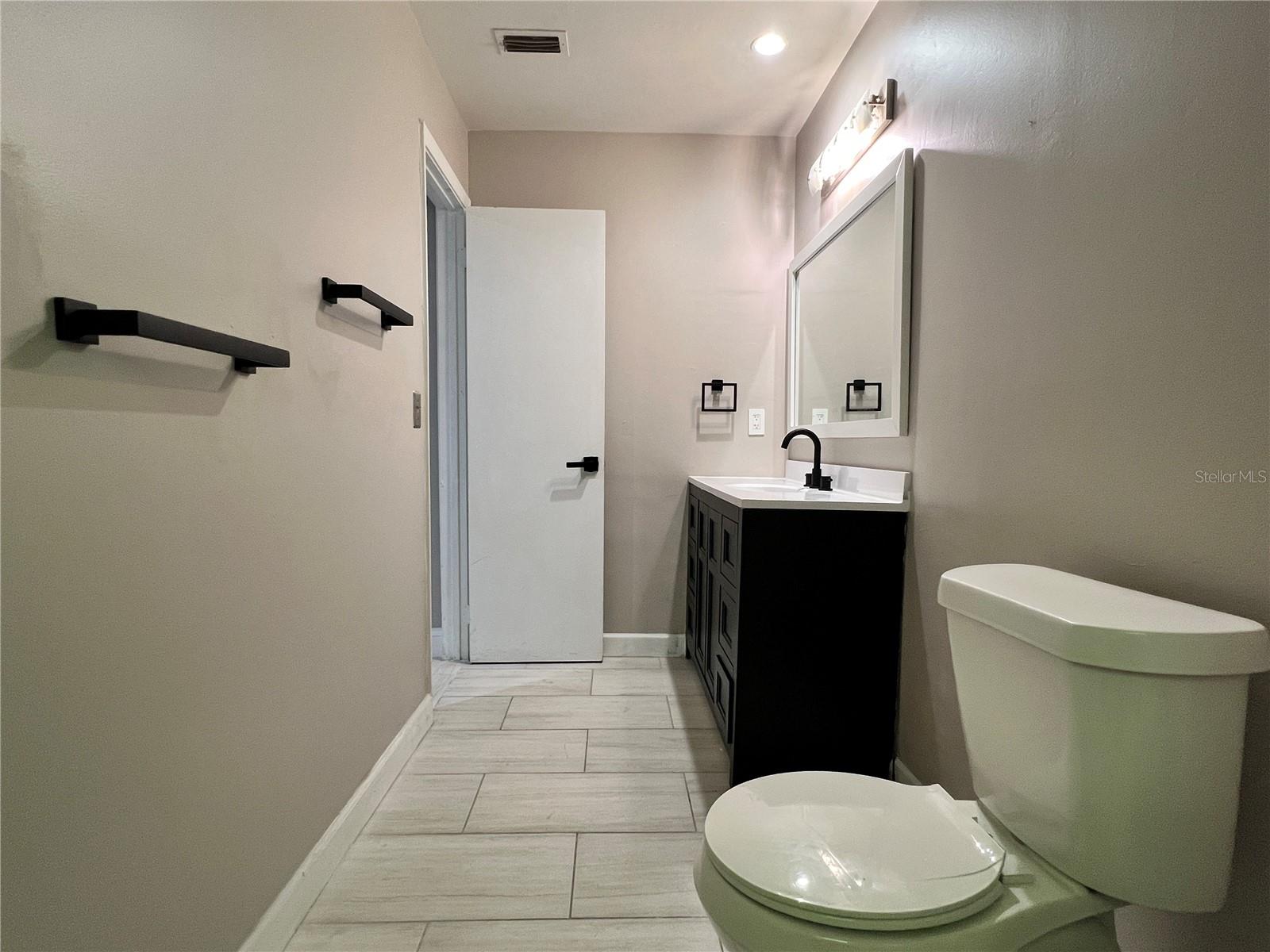 Image 10 of 10 For 10648 Larissa Street B