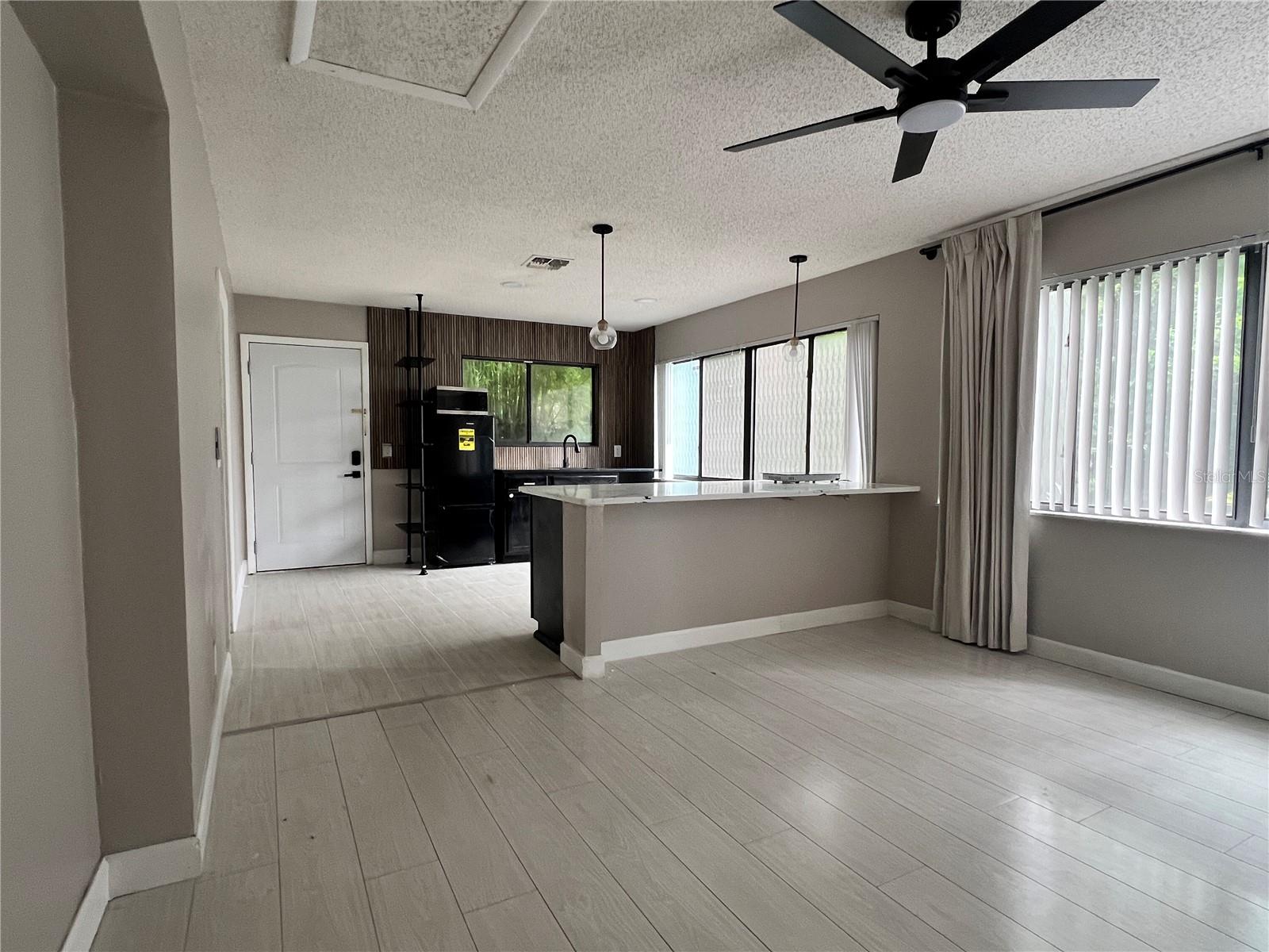 Image 3 of 9 For 10648 Larissa Street B