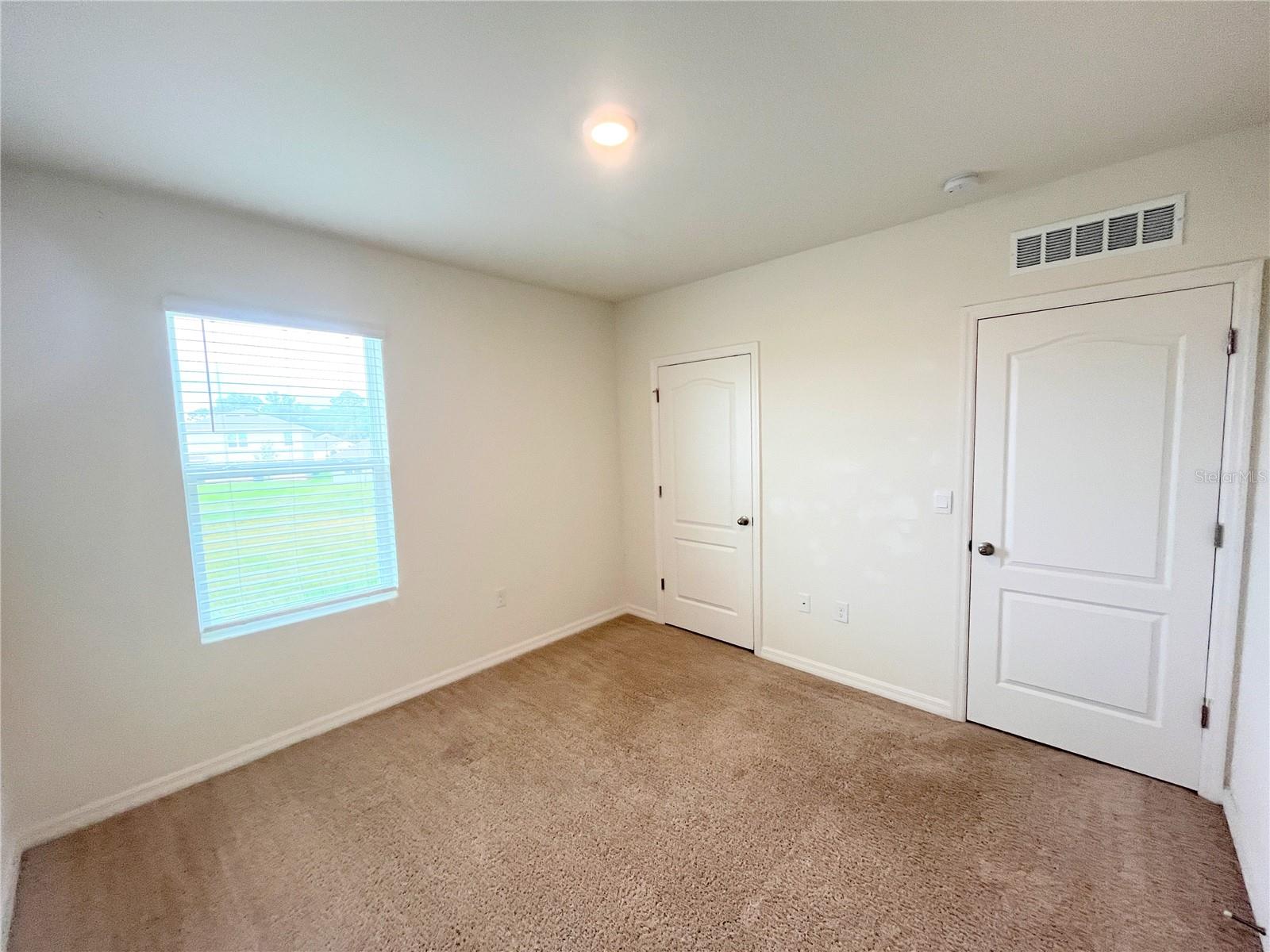 Image 29 of 38 For 1342 Winter Gray Circle