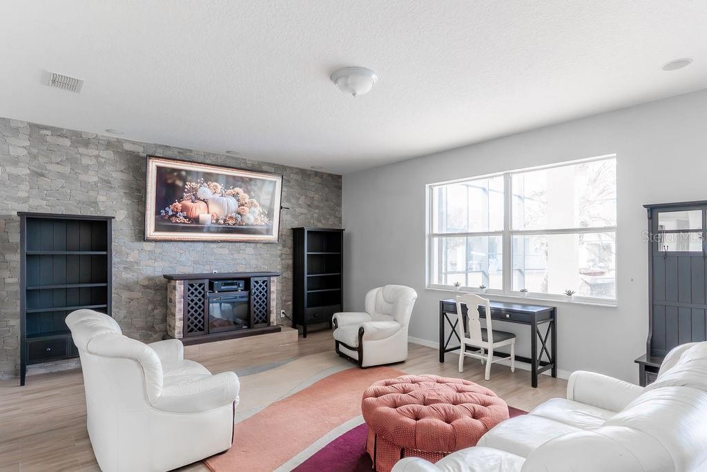 Image 3 of 17 For 14819 Braywood Trail