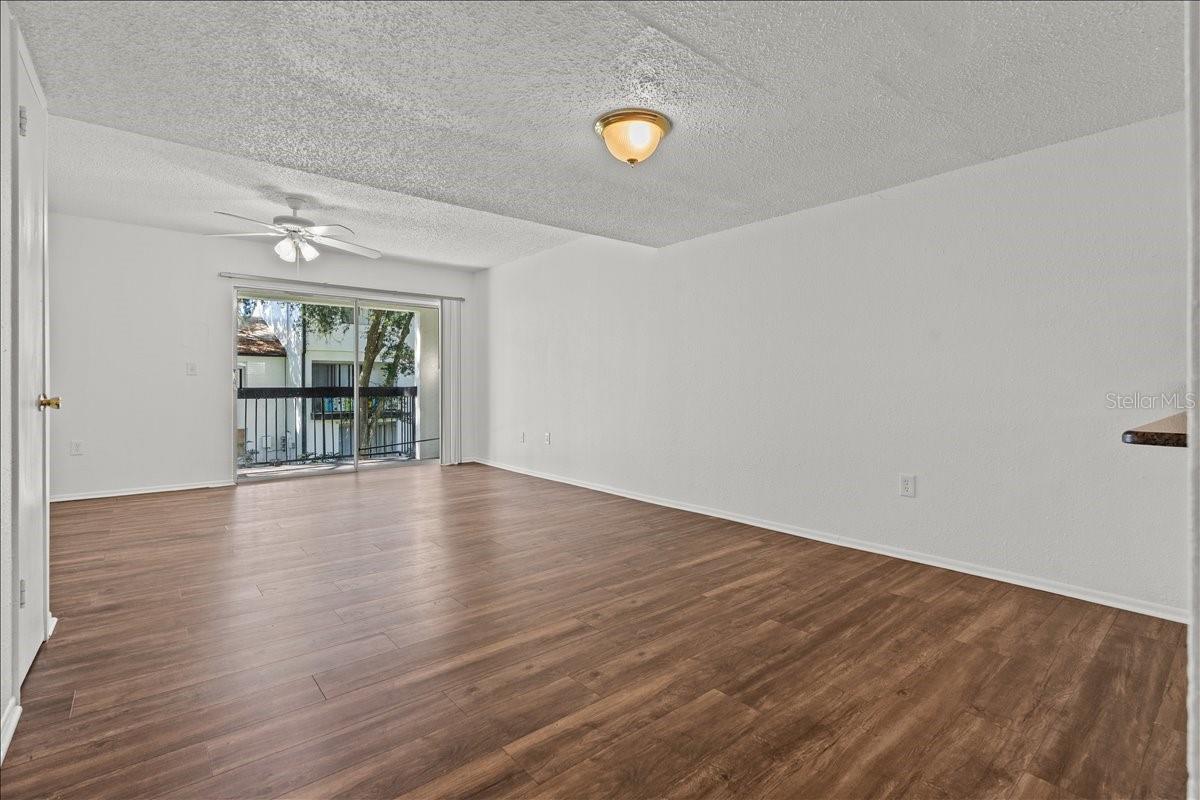 Image 10 of 38 For 4213 Semoran Boulevard 3