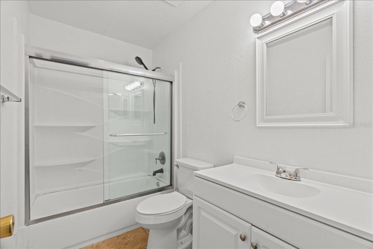 Image 18 of 38 For 4213 Semoran Boulevard 3
