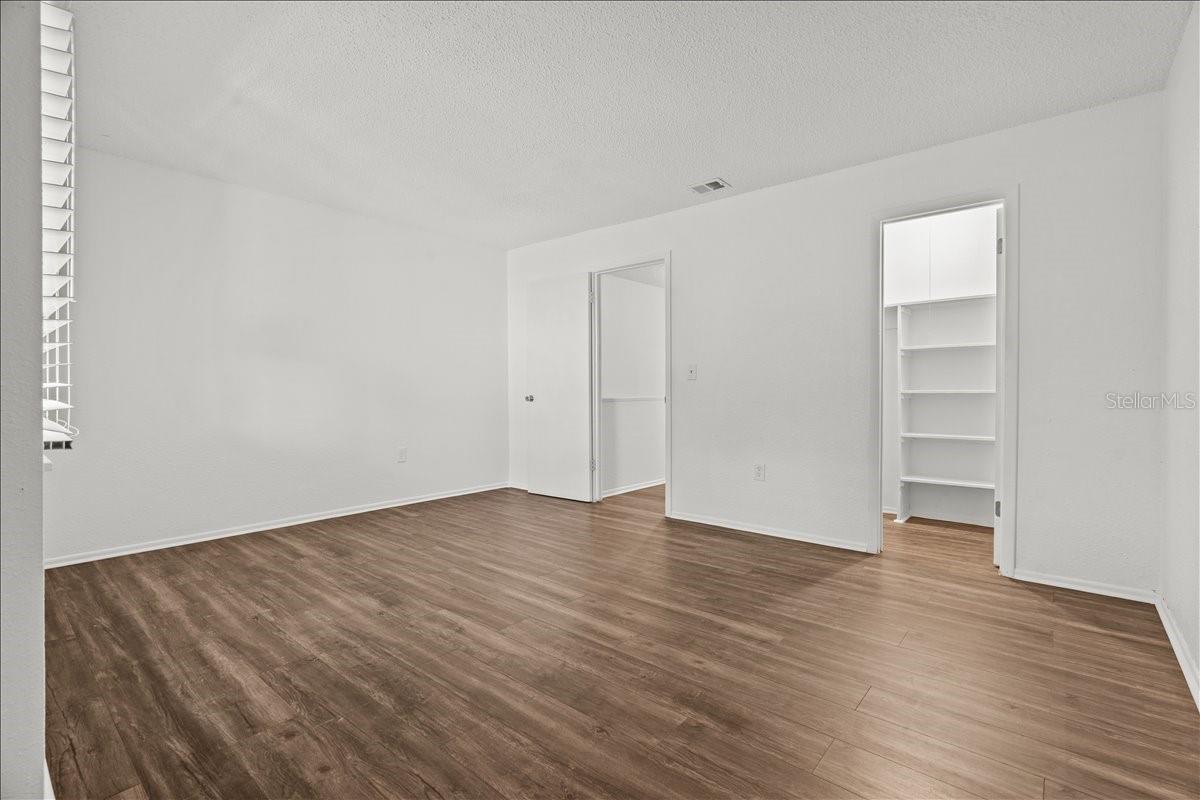 Image 20 of 38 For 4213 Semoran Boulevard 3