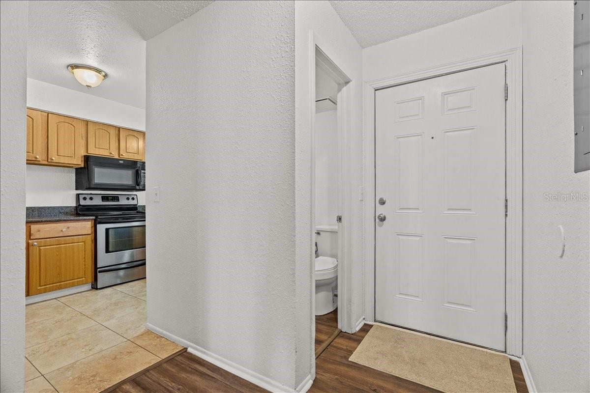 Image 6 of 38 For 4213 Semoran Boulevard 3