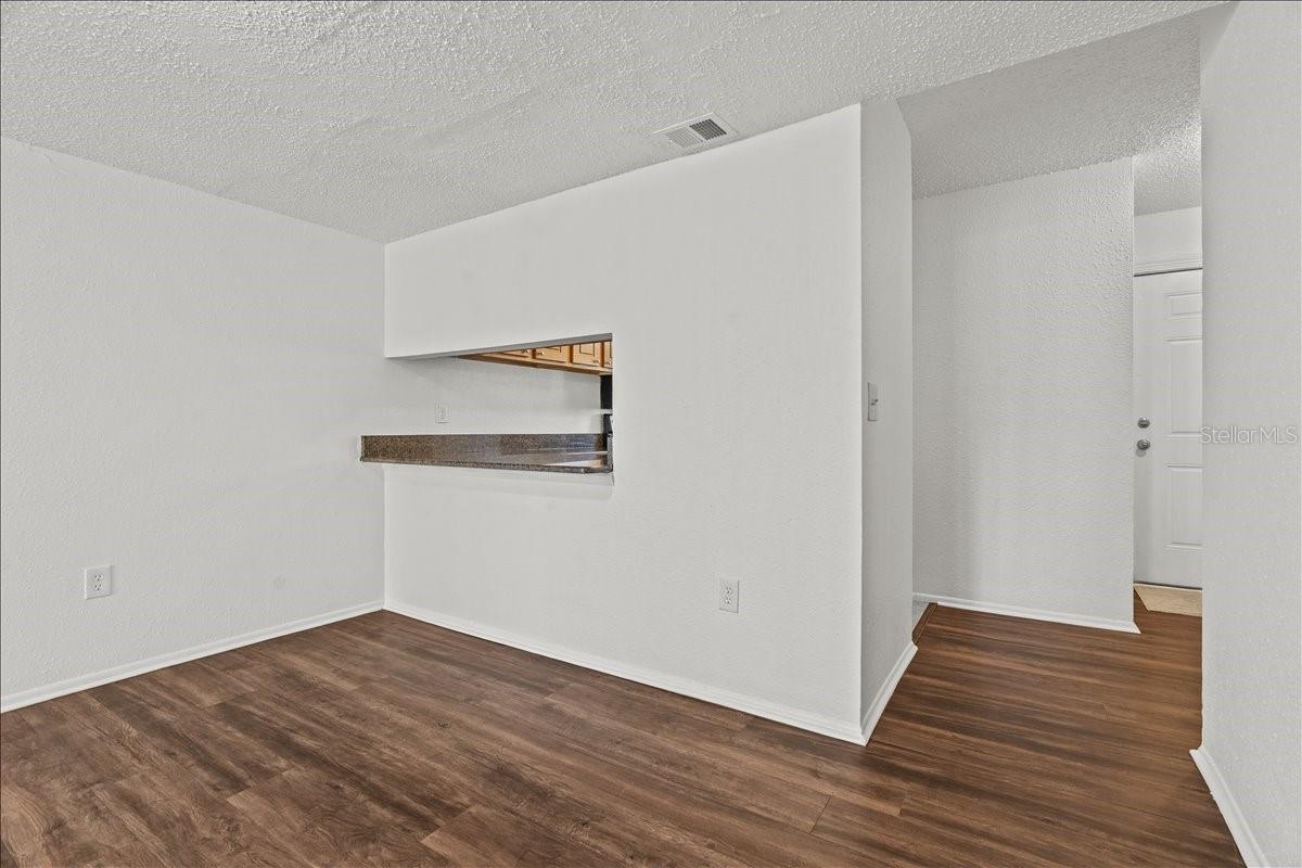 Image 8 of 38 For 4213 Semoran Boulevard 3
