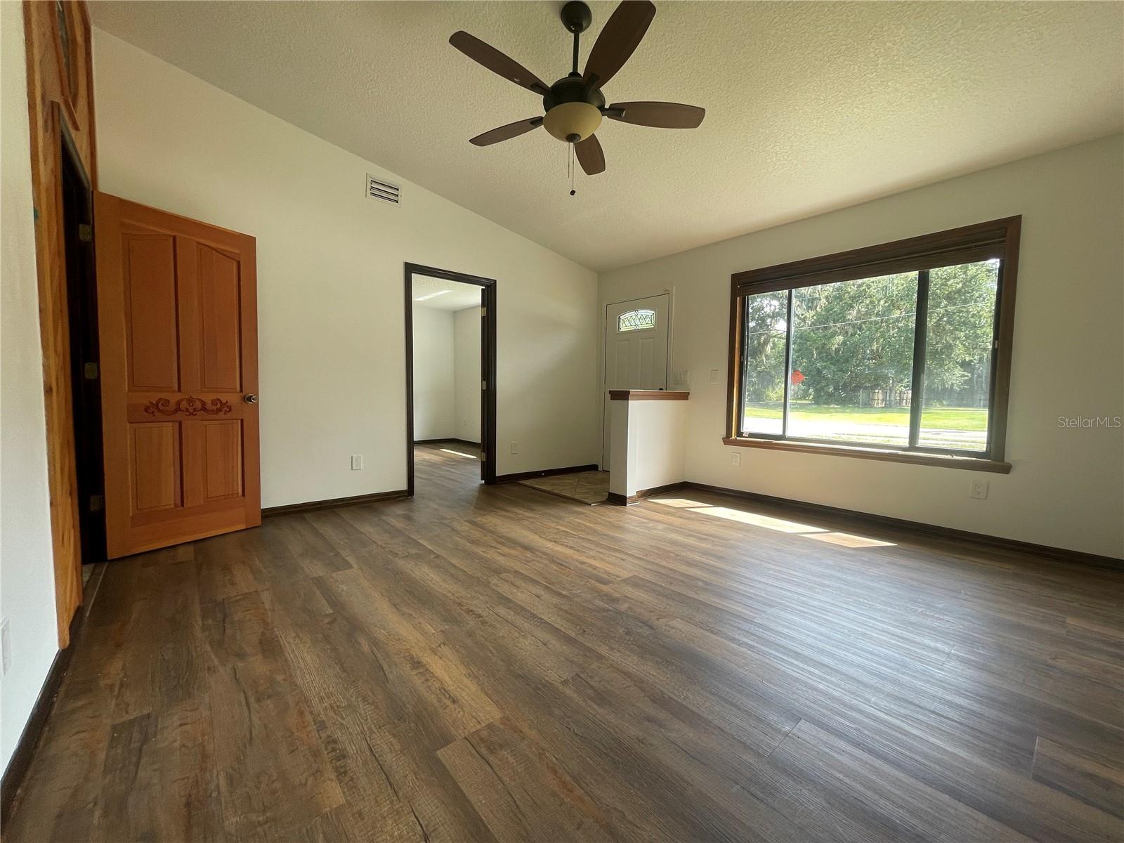 Image 5 of 18 For 385 Harmony Way