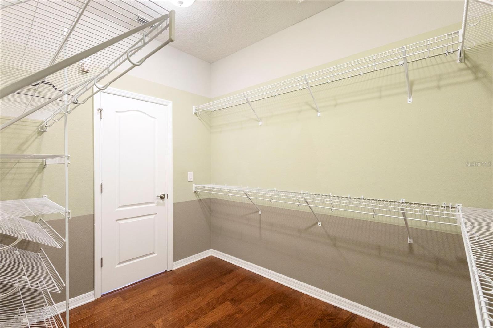 Image 28 of 61 For 1082 Cosmos Way