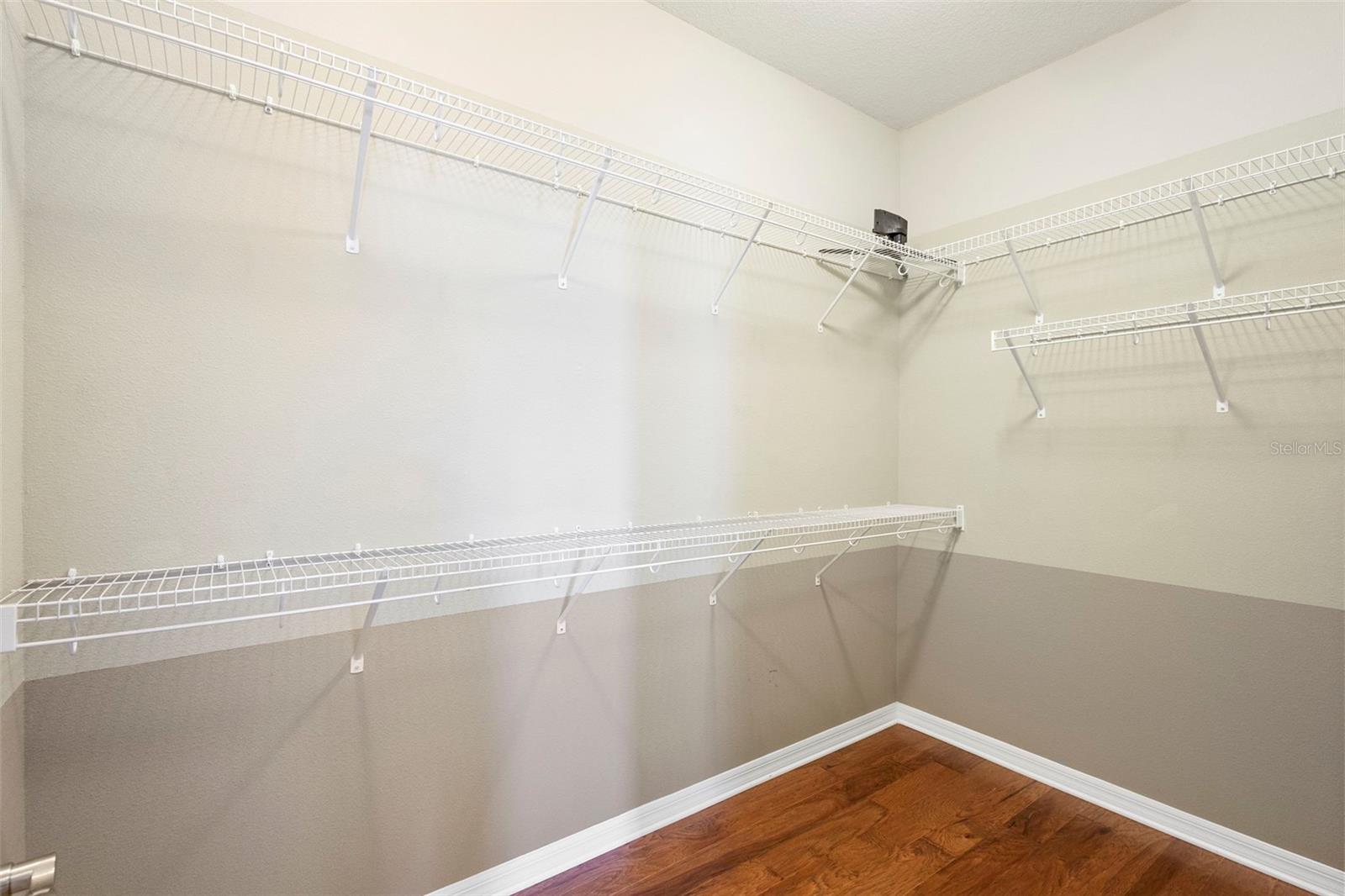 Image 29 of 61 For 1082 Cosmos Way